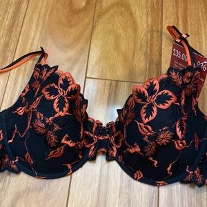 New with tags vogue bra us sizing 36C
